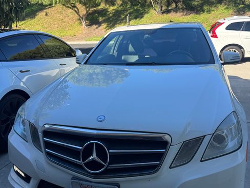 Used 2011 Mercedes-Benz E 350 Sedan image 1