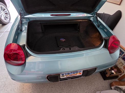Used 2002 Ford Thunderbird RWD image 23