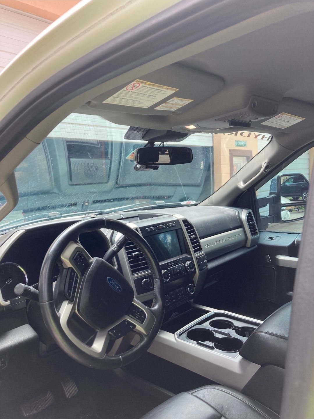 Used 2020 Ford F350 Lariat w/ Lariat Ultimate Package AWD/4WD image 5