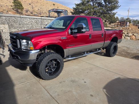 Used 2002 Ford F350 Short Bed image 2