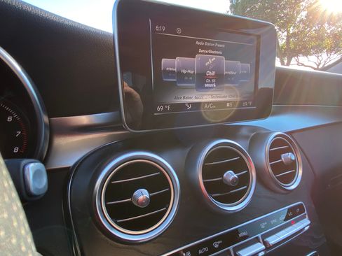 Used 2017 Mercedes-Benz C 300 Sedan image 17