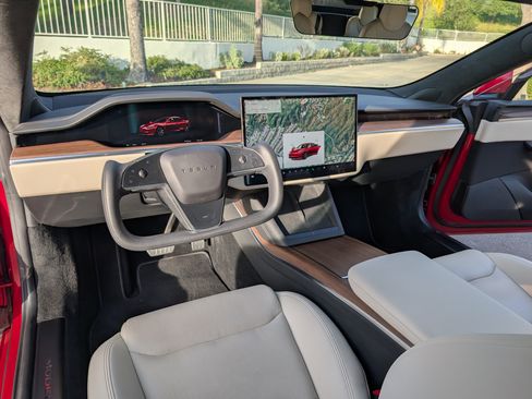 Used 2022 Tesla Model S Standard Range image 10