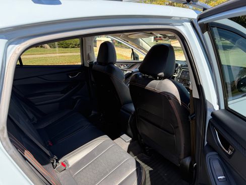 Used 2018 Subaru Crosstrek 2.0i Limited image 17