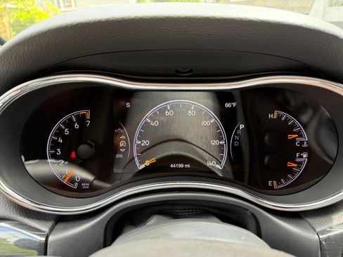 Used 2017 Jeep Grand Cherokee Trailhawk AWD/4WD image 13