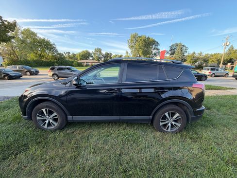 Used 2018 Toyota RAV4 XLE w/ Plus Extra Value Package AWD/4WD image 1