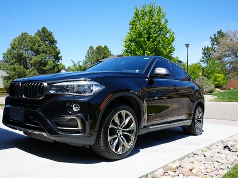 Used 2017 BMW X6 xDrive50i AWD/4WD image 4