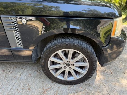 Used 2010 Land Rover Range Rover Supercharged AWD/4WD image 10
