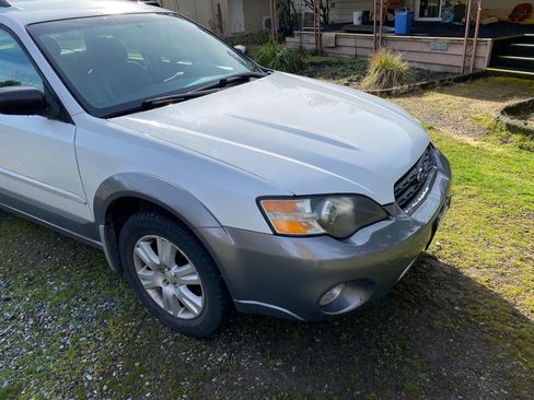 Used 2005 Subaru Outback 2.5i image 4