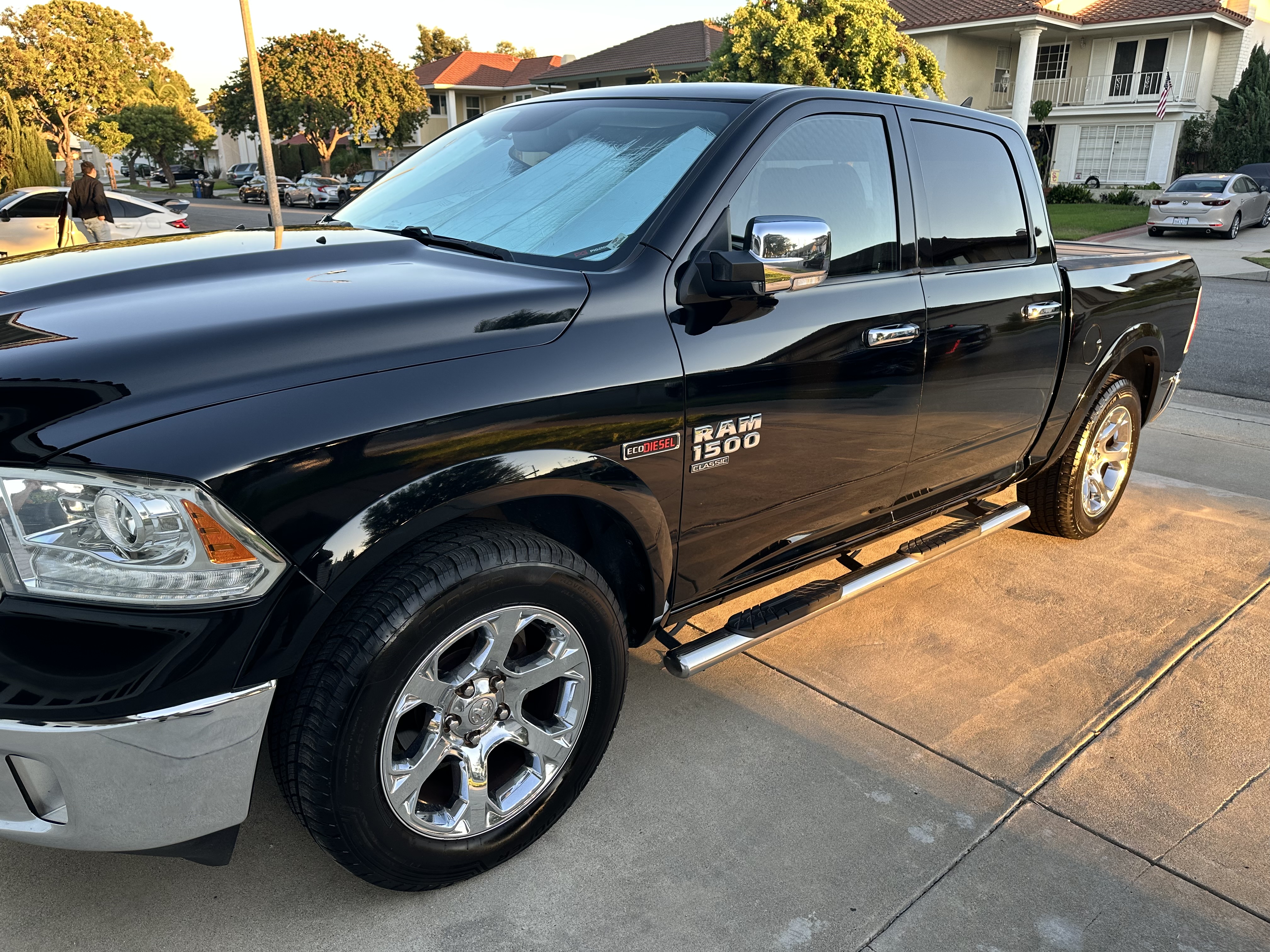Used 2019 RAM 1500 Laramie RWD image 8