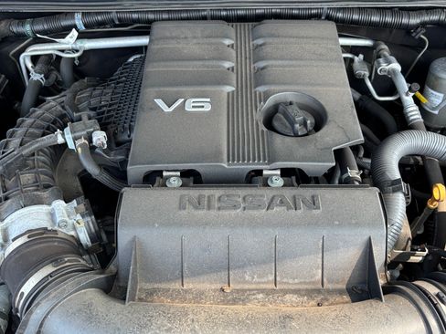 Used 2020 Nissan Frontier SV w/ SV Utility Package image 12