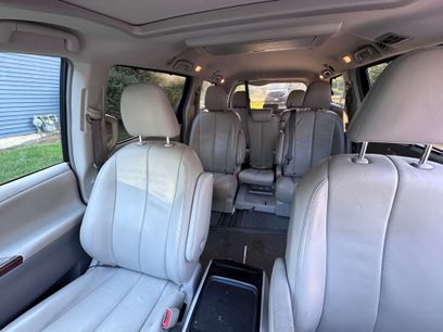Used 2013 Toyota Sienna XLE