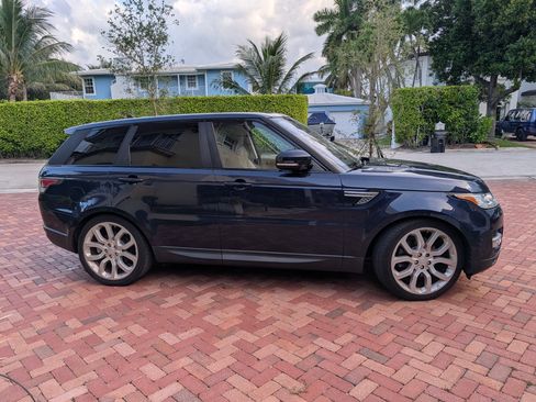 Used 2016 Land Rover Range Rover Sport HSE AWD/4WD image 5