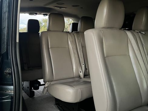 Used 2019 Nissan NV 3500 SL image 11
