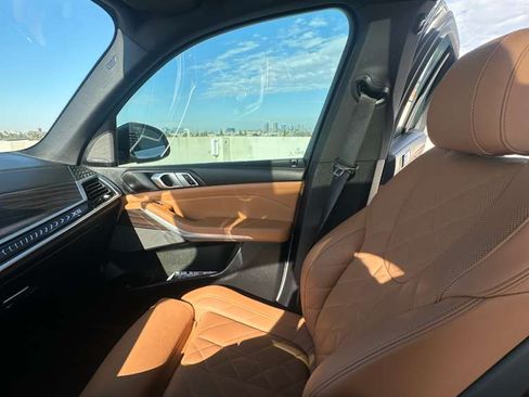 Used 2024 BMW X5 sDrive40i w/ Premium Package image 21