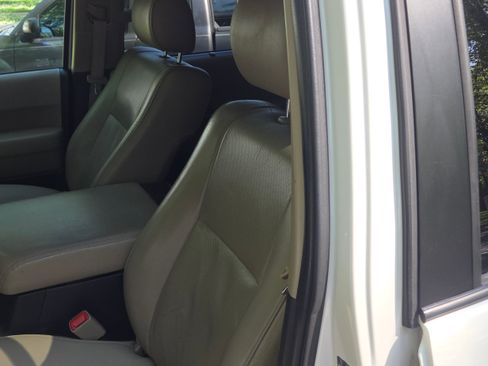 Used 2015 Toyota Sequoia Platinum image 12