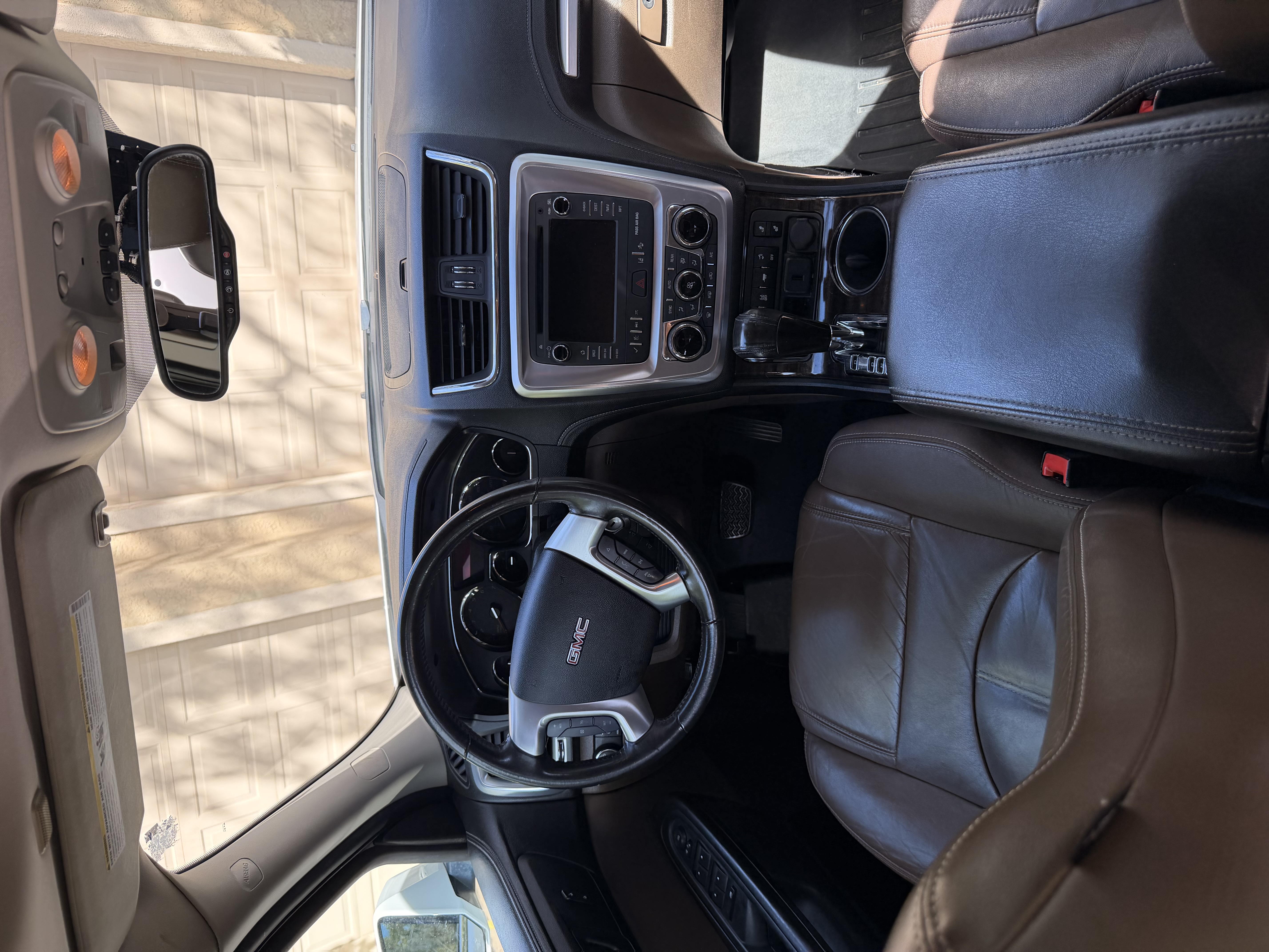 Used 2016 GMC Acadia SLT w/ Open Road Package FWD image 6