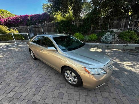 Used 2007 Toyota Camry LE FWD image 6
