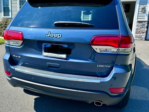 Used 2020 Jeep Grand Cherokee Limited AWD/4WD image 5