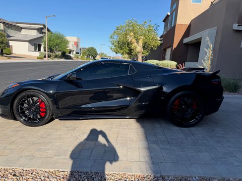 Used 2023 Chevrolet Corvette Z06 w/ Stealth Interior Trim Package RWD image 4