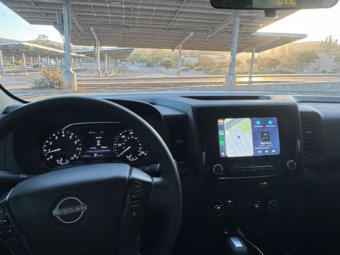 Used 2022 Nissan Frontier S w/ Technology Package RWD image 12