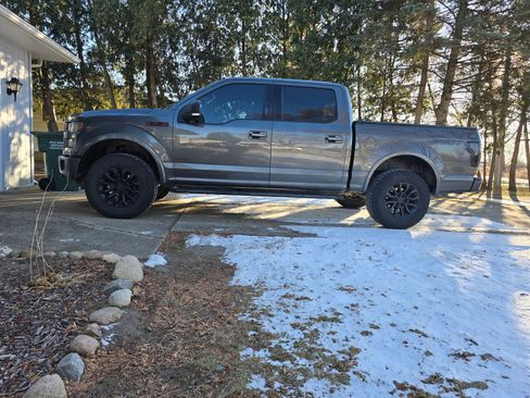 Used 2016 Ford F150 XLT w/ Equipment Group 302A Luxury image 1