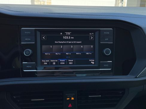 Used 2021 Volkswagen Jetta S w/ Driver Assistance Package image 16