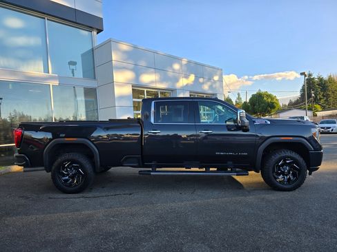 Used 2020 GMC Sierra 3500 Denali w/ Denali Ultimate Package image 2
