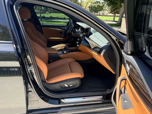 Used 2022 BMW 540i w/ M Sport Package RWD image 9