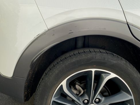 Used 2022 Buick Encore GX Essence w/ Advanced Technology Package image 16