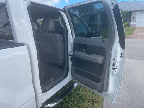 Used 2004 Ford F150 XLT image 12