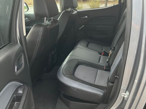 Used 2021 Chevrolet Colorado Z71 AWD/4WD image 15