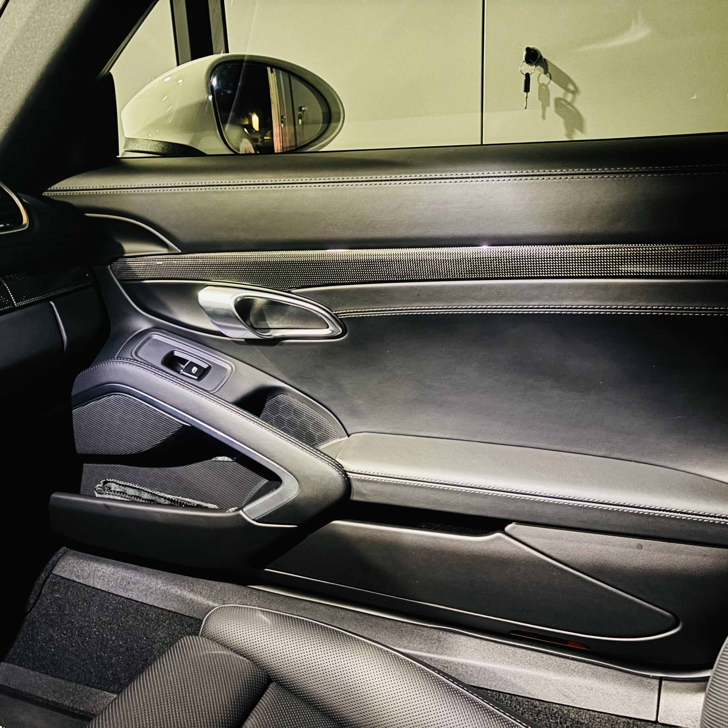 Used 2025 Porsche 718 Cayman S RWD image 17