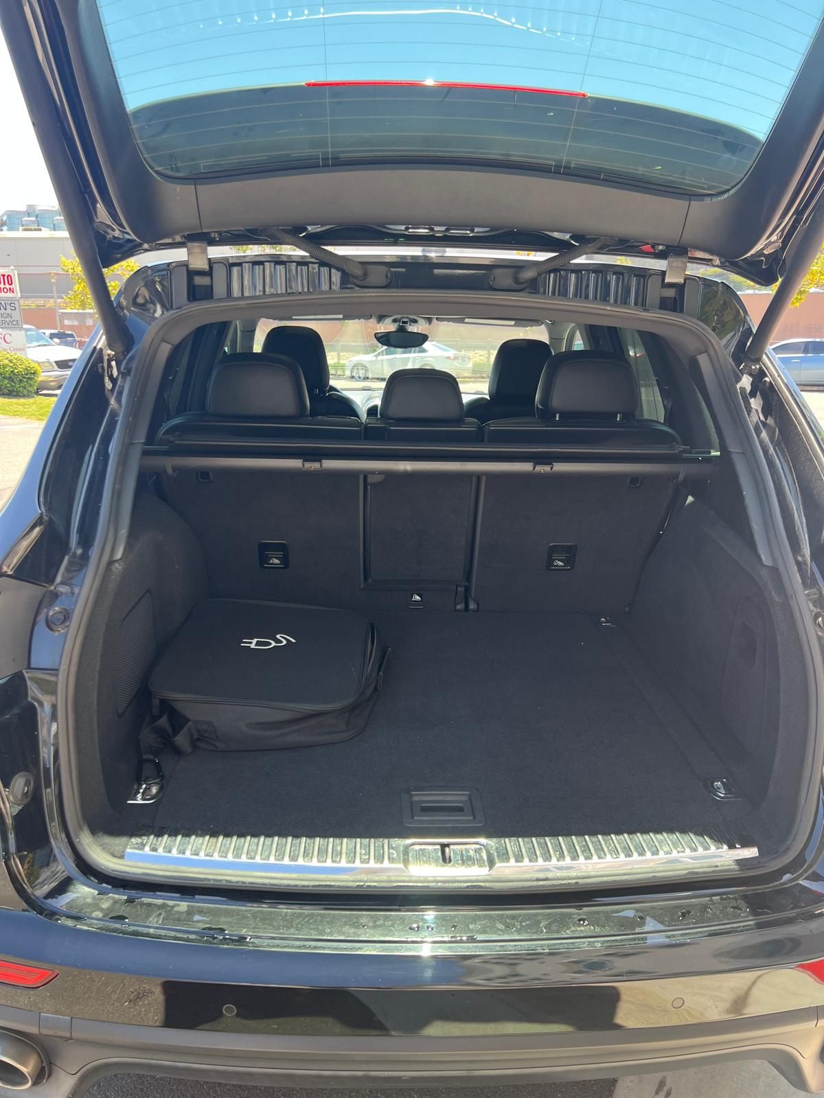 Used 2016 Porsche Cayenne S AWD/4WD image 18