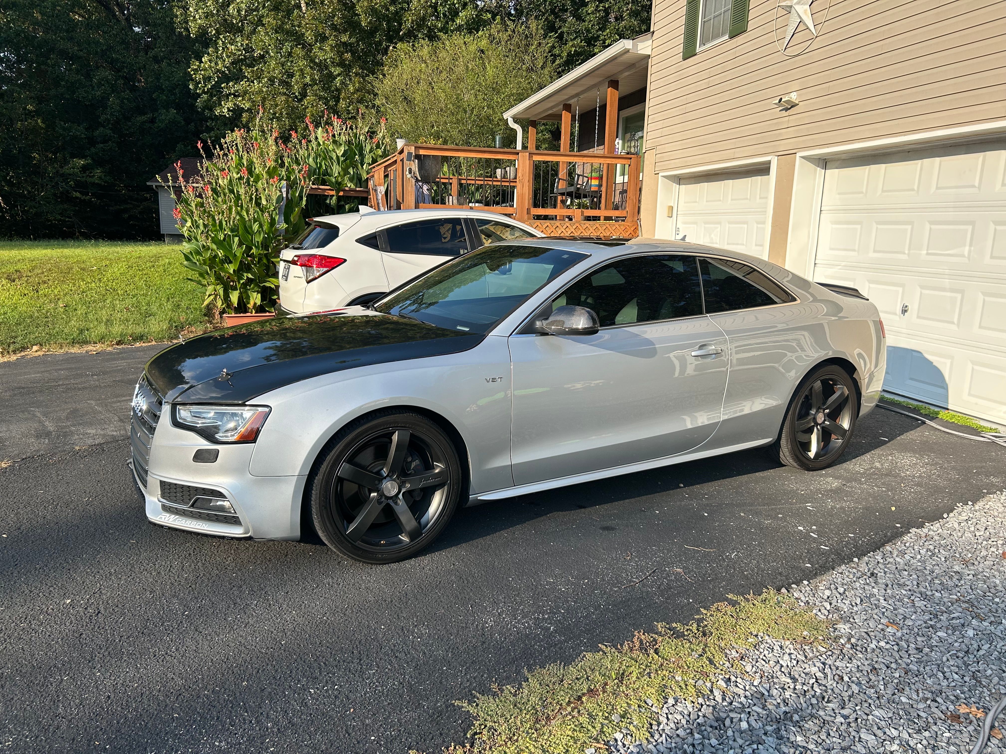 Used 2013 Audi S5 Prestige w/ Prestige Pkg AWD/4WD image 1