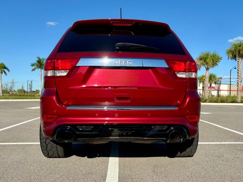 Used 2012 Jeep Grand Cherokee SRT8 w/ Luxury Group II image 14