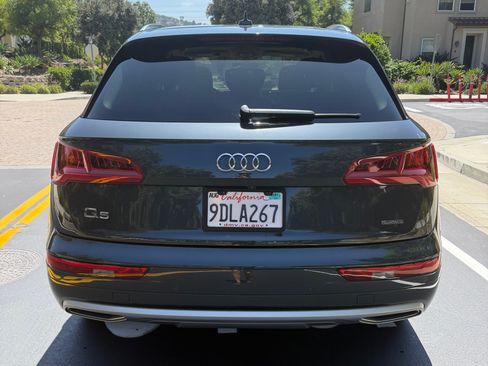 Used 2019 Audi Q5 2.0T Premium Plus w/ Premium Plus Package AWD/4WD image 4