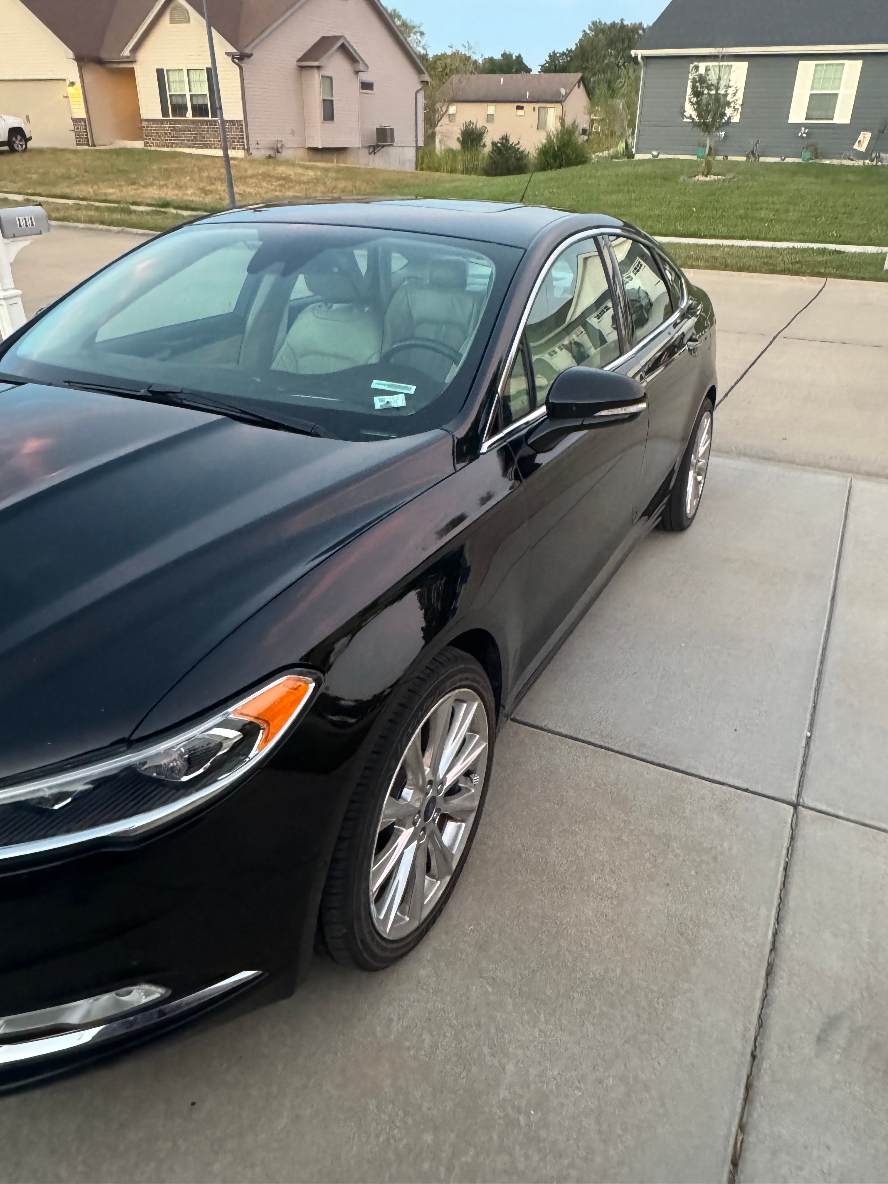 Used 2017 Ford Fusion Platinum FWD image 8