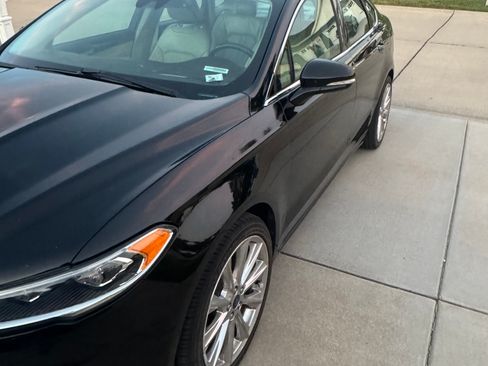 Used 2017 Ford Fusion Platinum FWD image 8