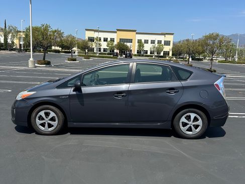 Used 2012 Toyota Prius Three FWD image 6