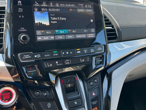 Used 2019 Honda Odyssey Elite image 13