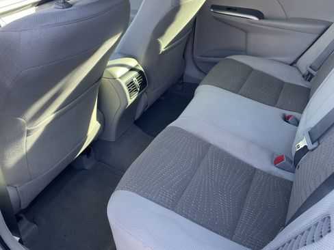 Used 2013 Toyota Camry XLE image 13