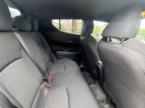 Used 2018 Toyota C-HR XLE image 5