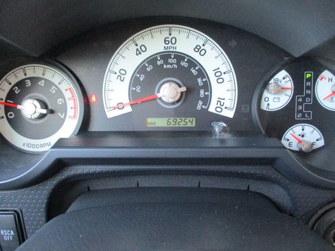 Used 2010 Toyota FJ Cruiser 4WD image 21