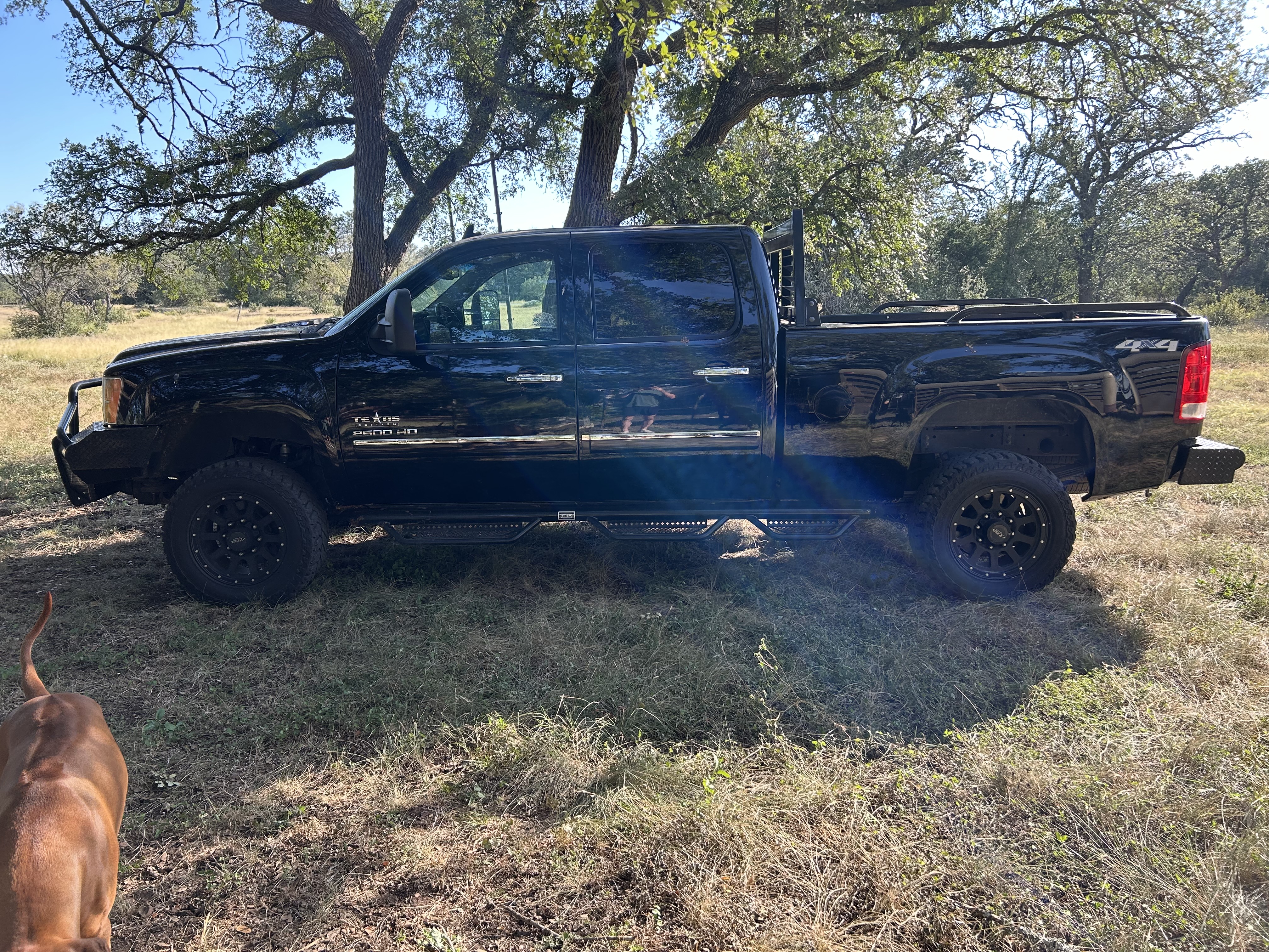 Used 2014 GMC Sierra 2500 SLE w/ Texas Edition AWD/4WD image 2