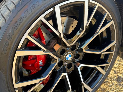 Used 2022 BMW X5 M w/ Competition Package AWD/4WD image 12
