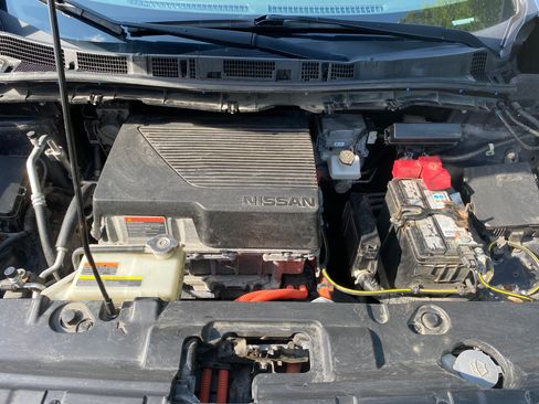 Used 2022 Nissan Leaf S Plus FWD image 2