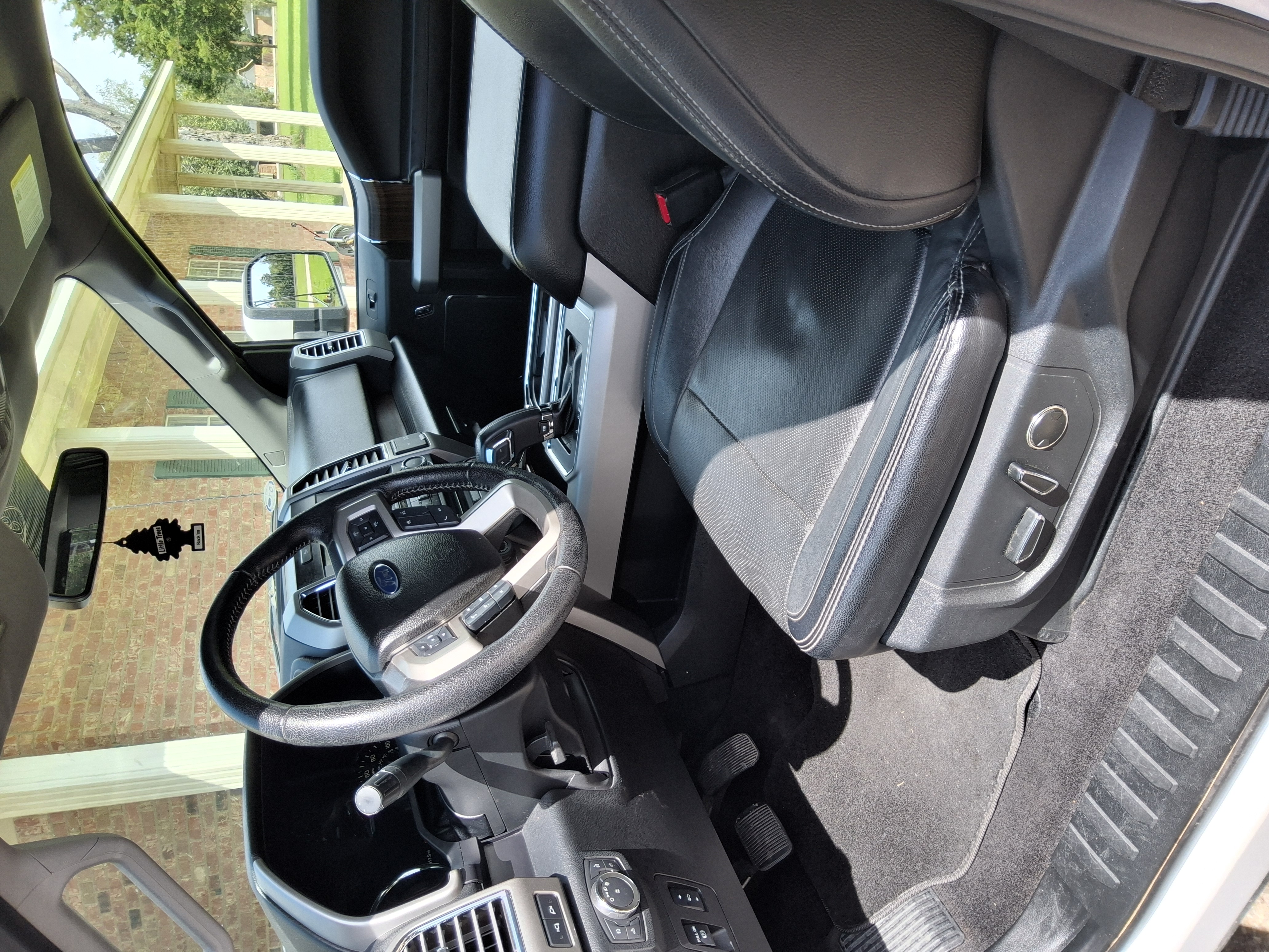 Used 2016 Ford F150 Lariat w/ Equipment Group 501A Mid RWD image 13