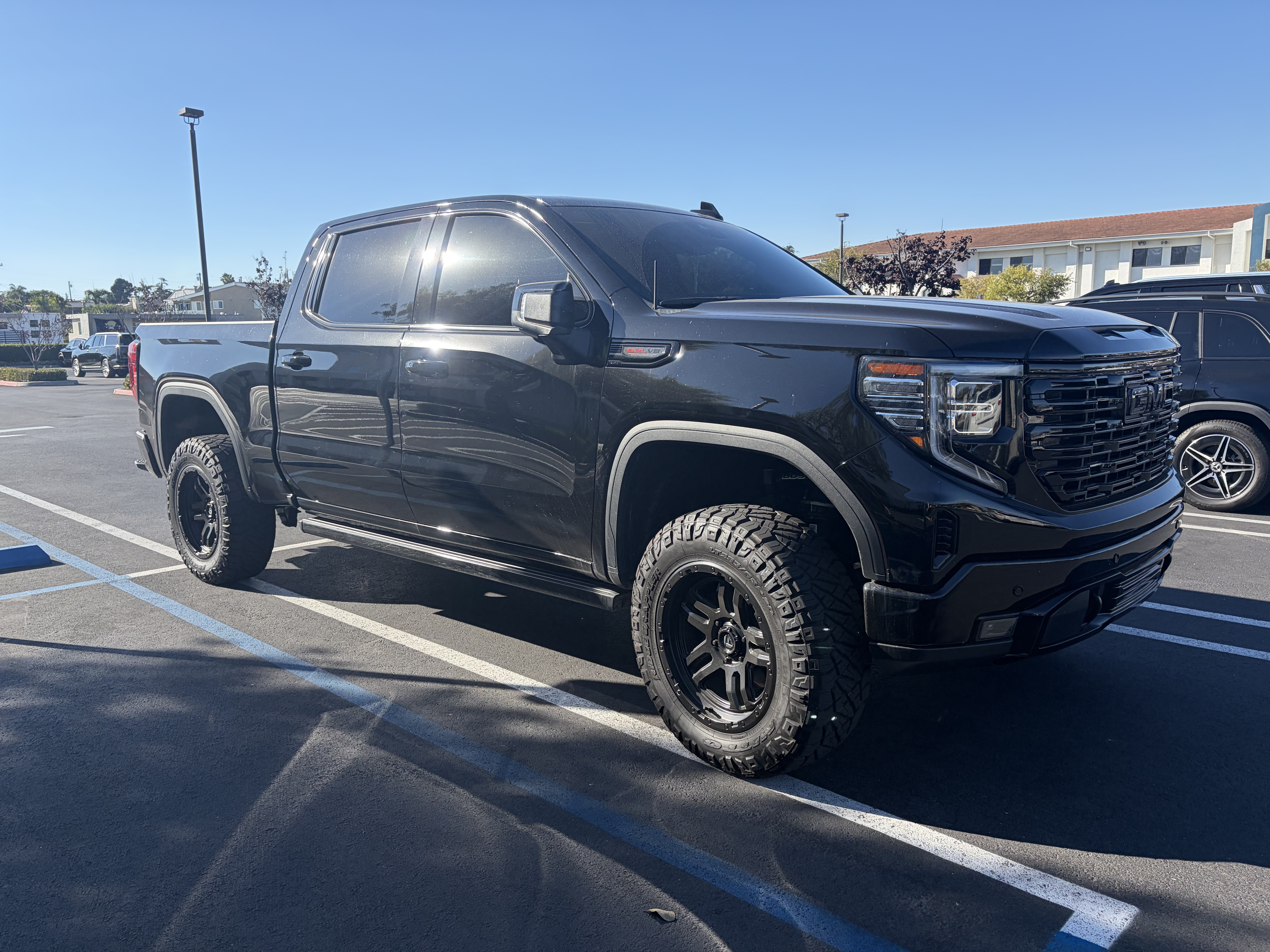 Used 2026 GMC Sierra 1500 Denali AWD/4WD image 1