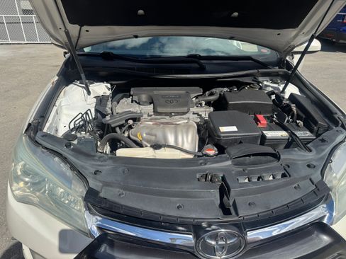 Used 2016 Toyota Camry LE image 15