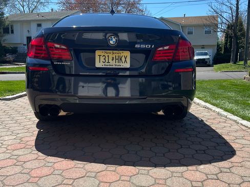 Used 2013 BMW 550i Sedan image 10
